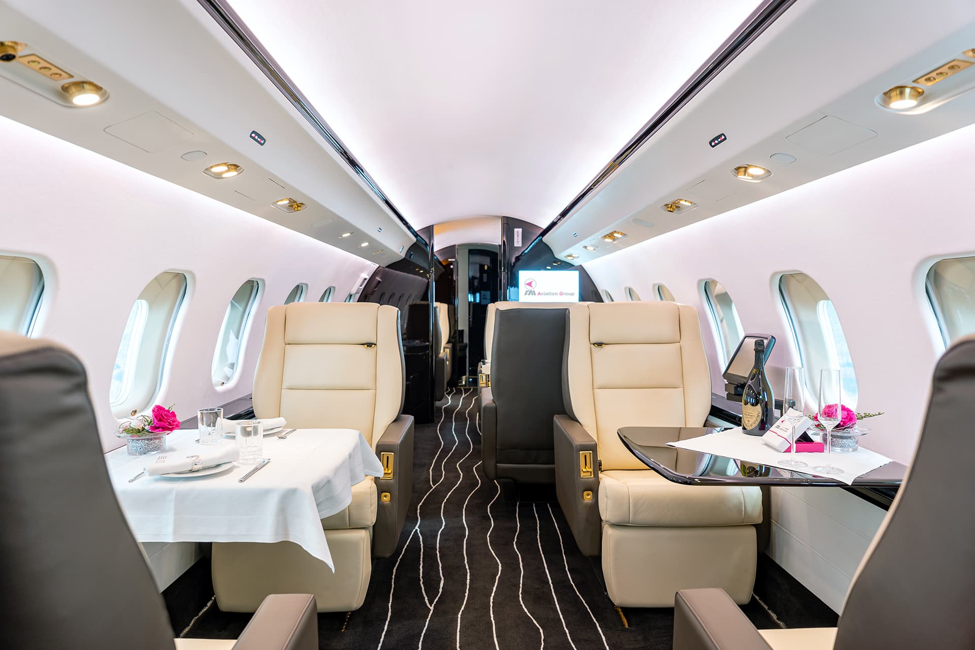Privatjet Global Express D-AFAU chartern / mieten