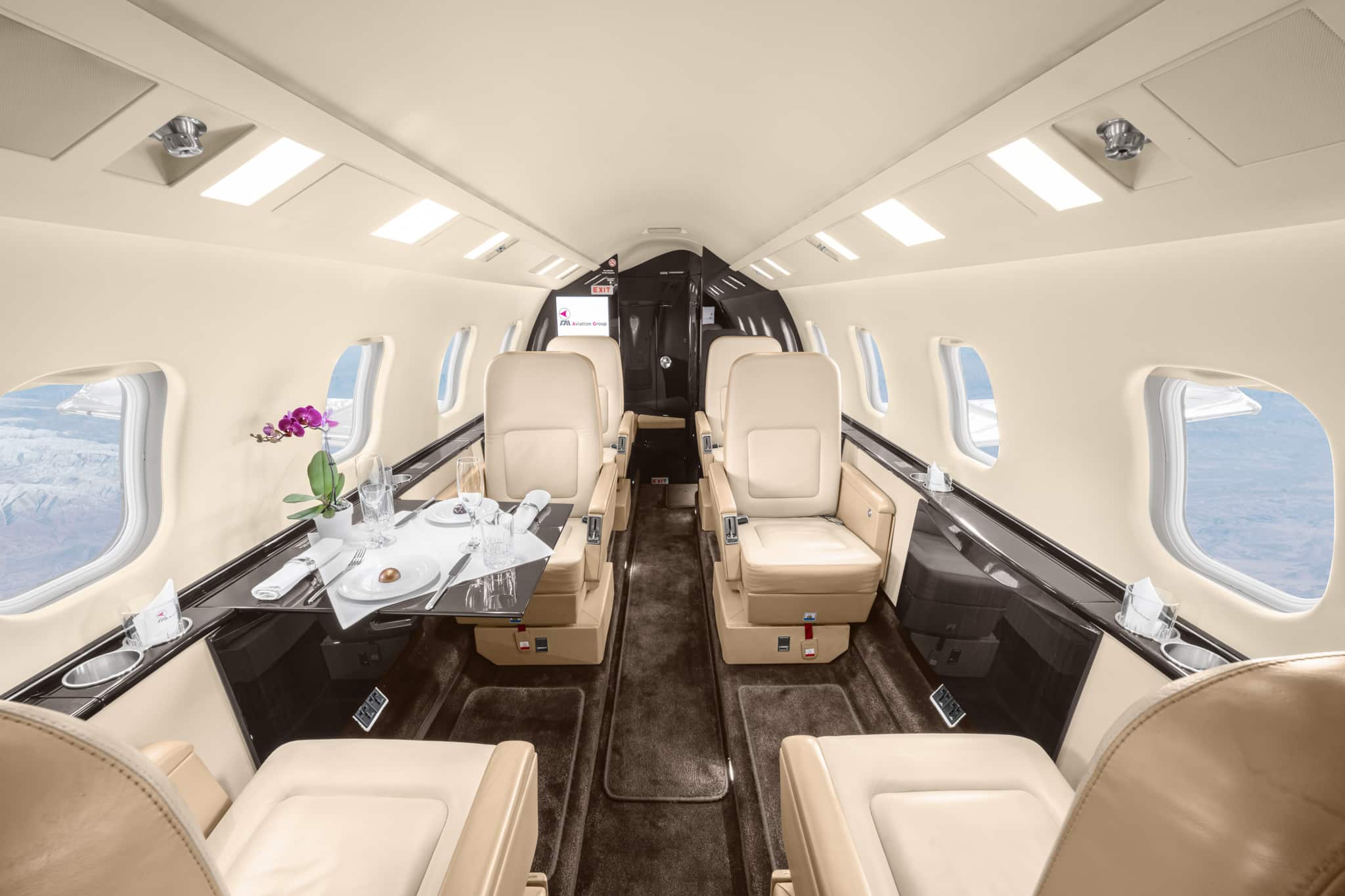 Privatjet Learjet 60XR D-CFAR chartern / mieten
