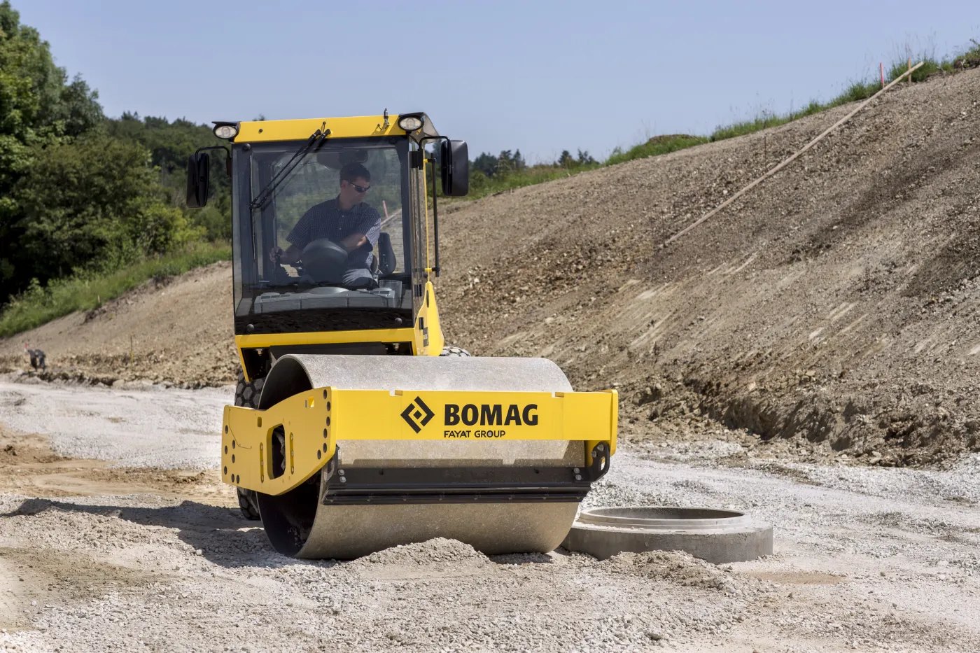 Vibrationswalze 8.000 kg mieten – 29 Standorte deutschlandweit