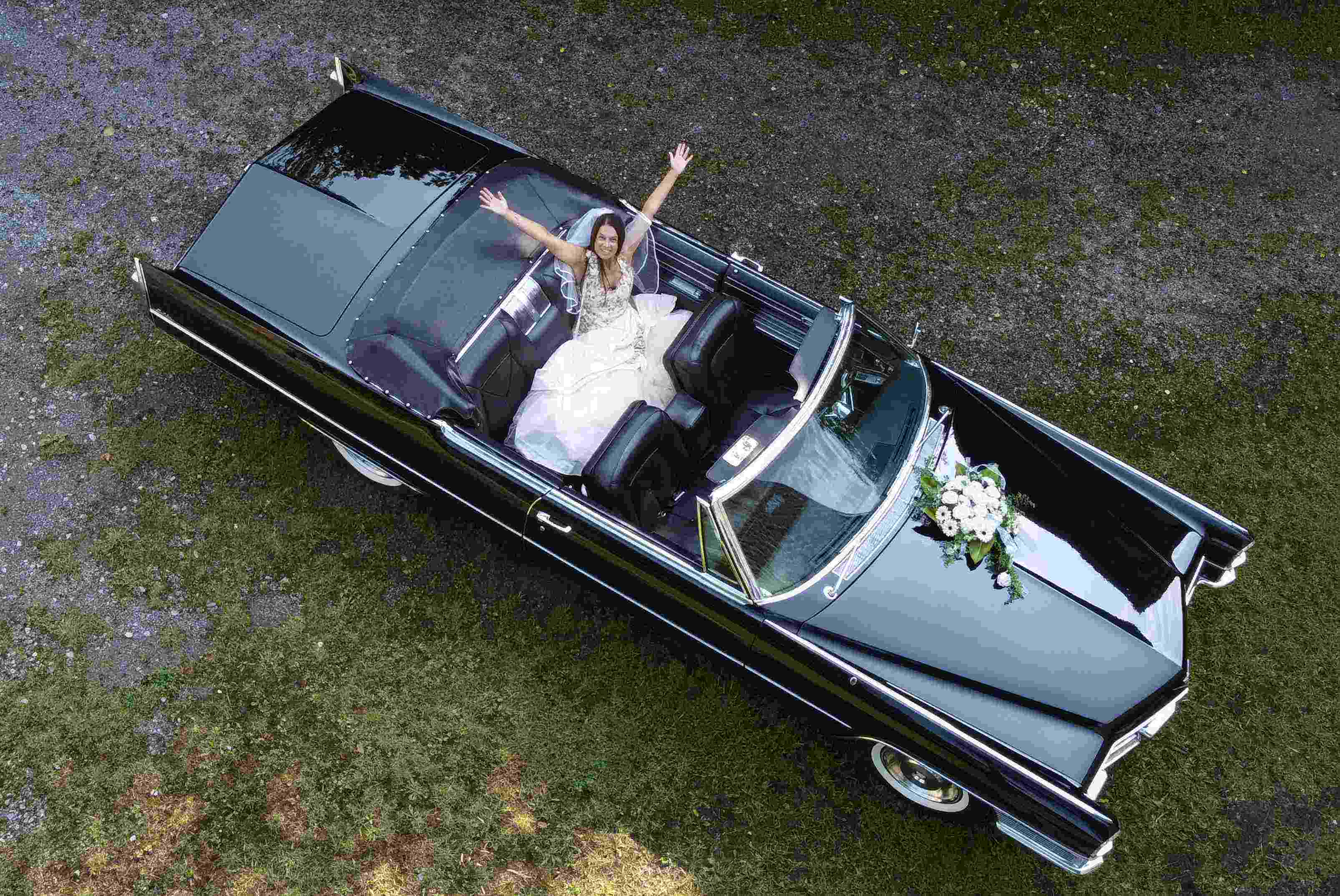 Cadillac de Ville Cabrio schwarz mieten in Neckarwestheim – 2