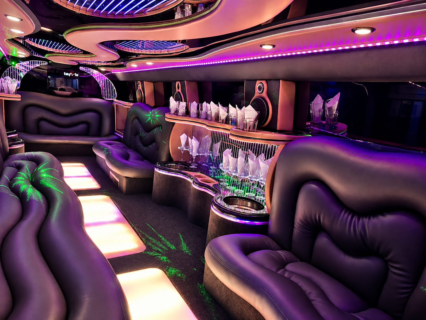 Stretchlimousine Cocktailmixer – Tour bis zu mieten in Saarbrücken – Thumbnail 12