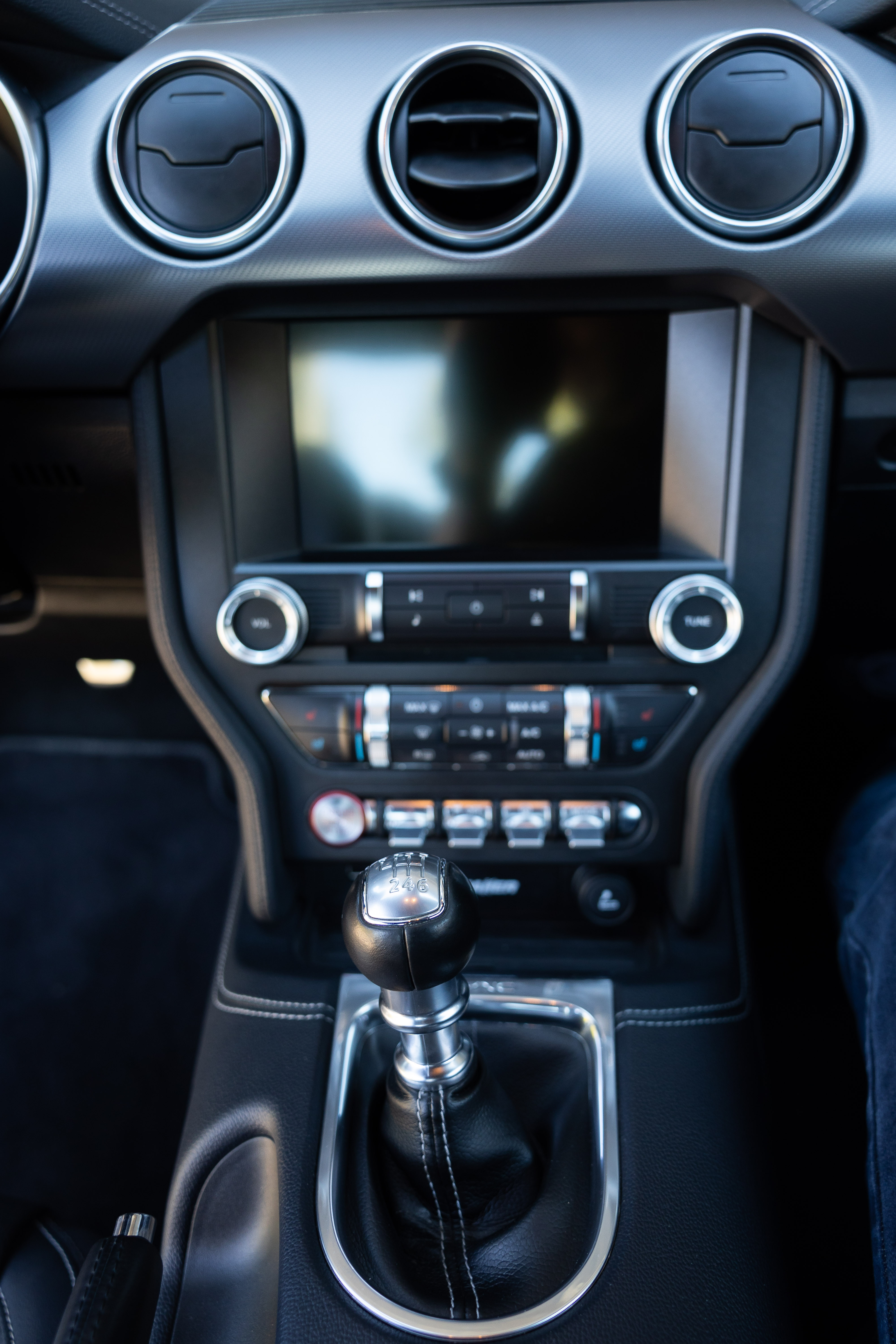 Ford Mustang GT V8 mieten | 450 PS | Hochzeitsauto & Fahrerlebnis Hamburg – 4