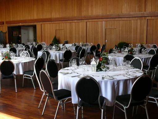 Tische div. Rh.Pfalz - Hessen mieten in Rockenhausen – Eventmöbel