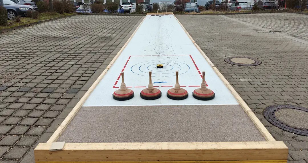 Mobile Eisstock Curlingbahn mieten in Aholming – Fun Food fürs Fest