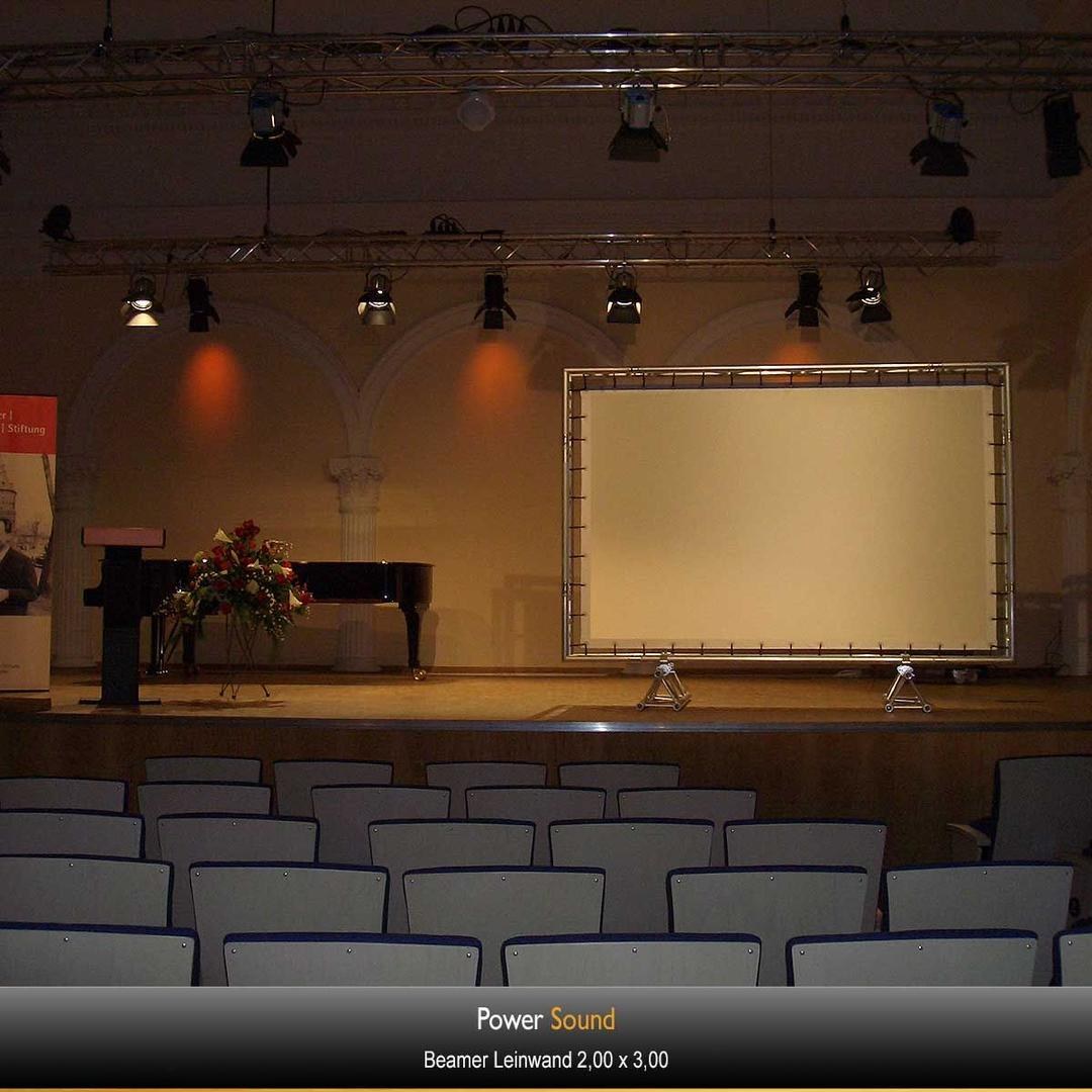 Beamer Leinwand 2.00m x 3.00m mieten in Trittau – Miettechnik