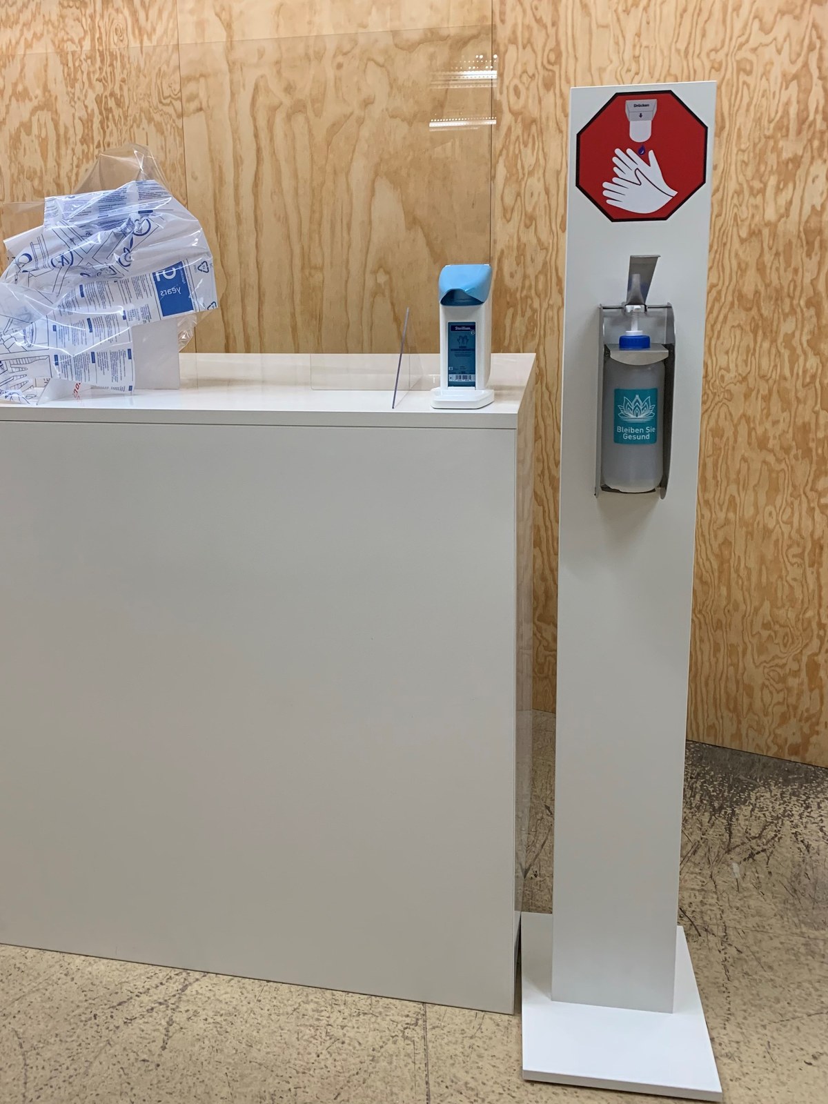 Desinfektionsständer Corona / Desinfektionsspender-stehend mieten in B – 3