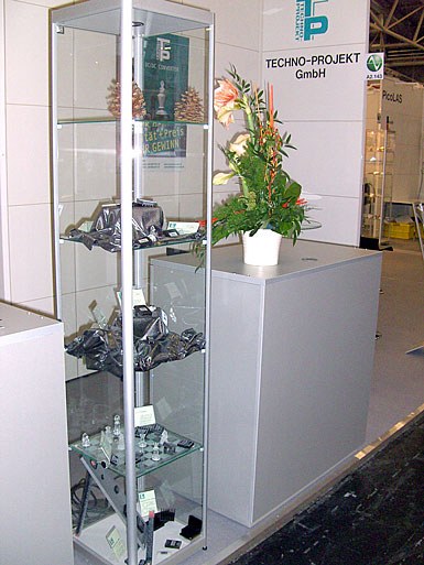 Vitrine Solara mieten in Bergkirchen bei unserem Team