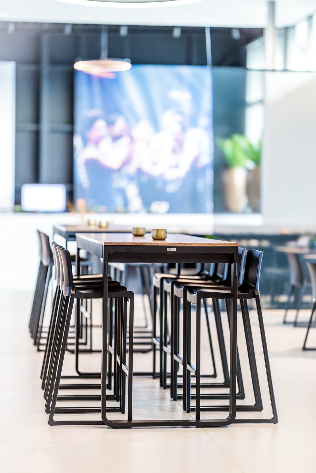 Hochtisch Stehtisch Schwarz mieten – 2