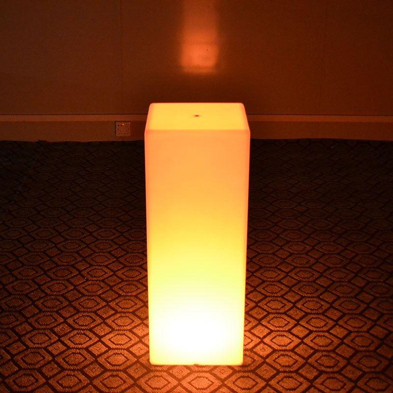 LED Stehtisch / Loungemöbel / LED  Accessoir mieten – 2