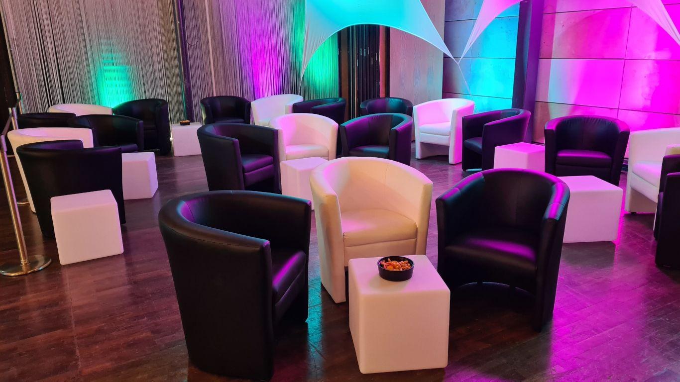 Loungemöbel Set, Cocktailstühle, Cocktailcouche, Loungetisch mieten