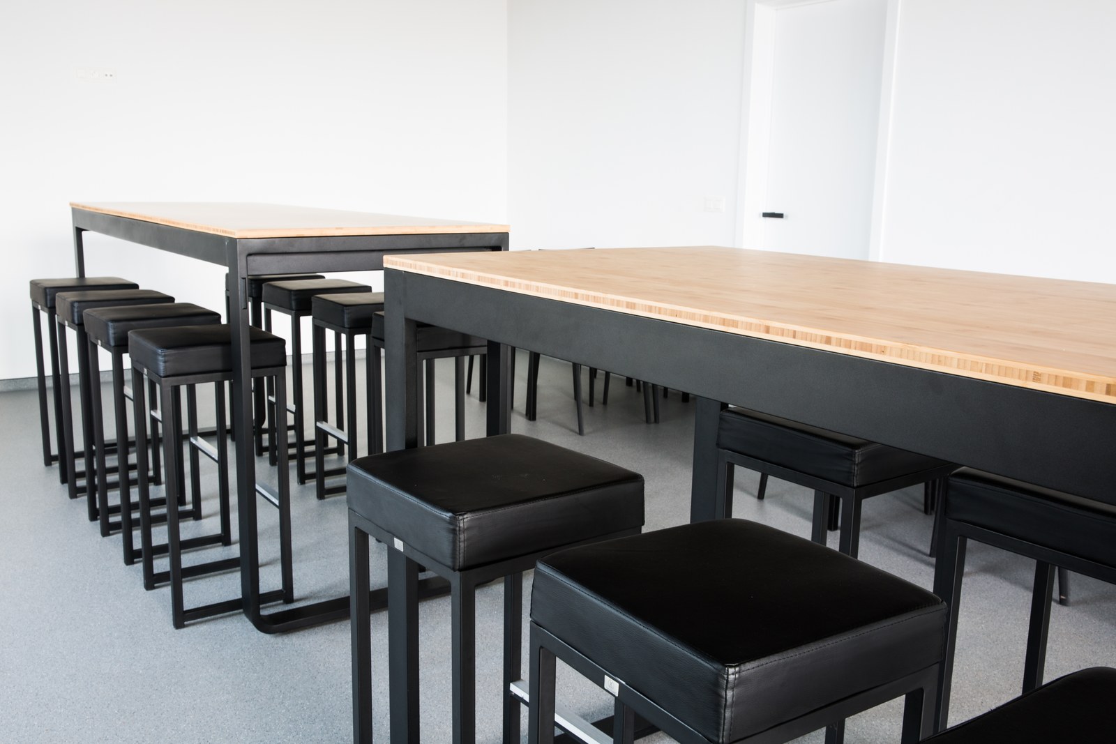 Hochtisch Stehtisch Eiche mieten – 2