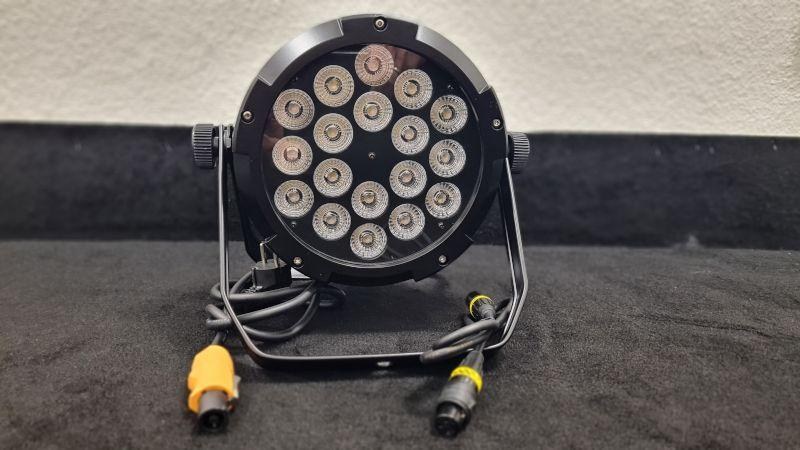 LED Scheinwerfer Wasser-und Wet mietterfest IP65 RGBWA+UV mieten – 3