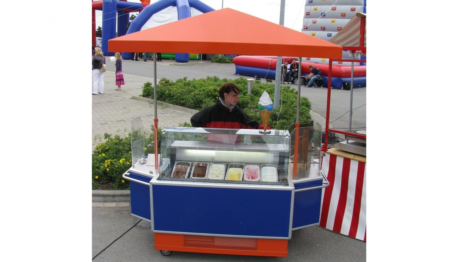 Eiswagen 2 mieten in Hannover bei unserem Team