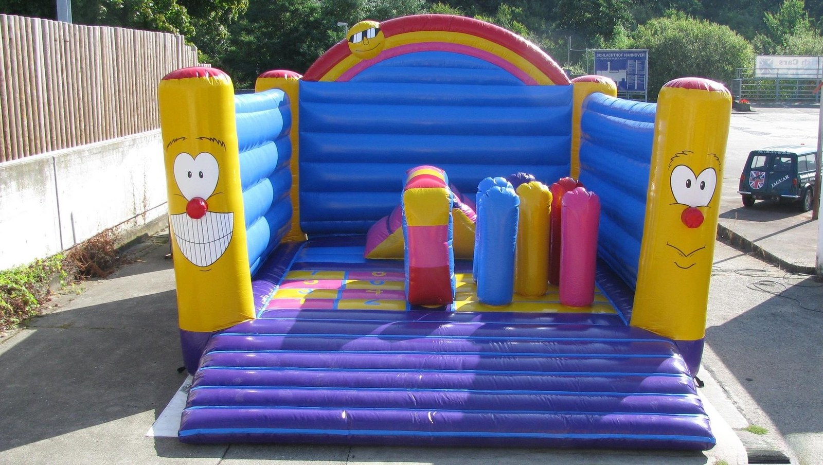Hüpfburg 6,0 x 7,0 Multiplay Tobekissen mieten in Hannover – Hüpfburg