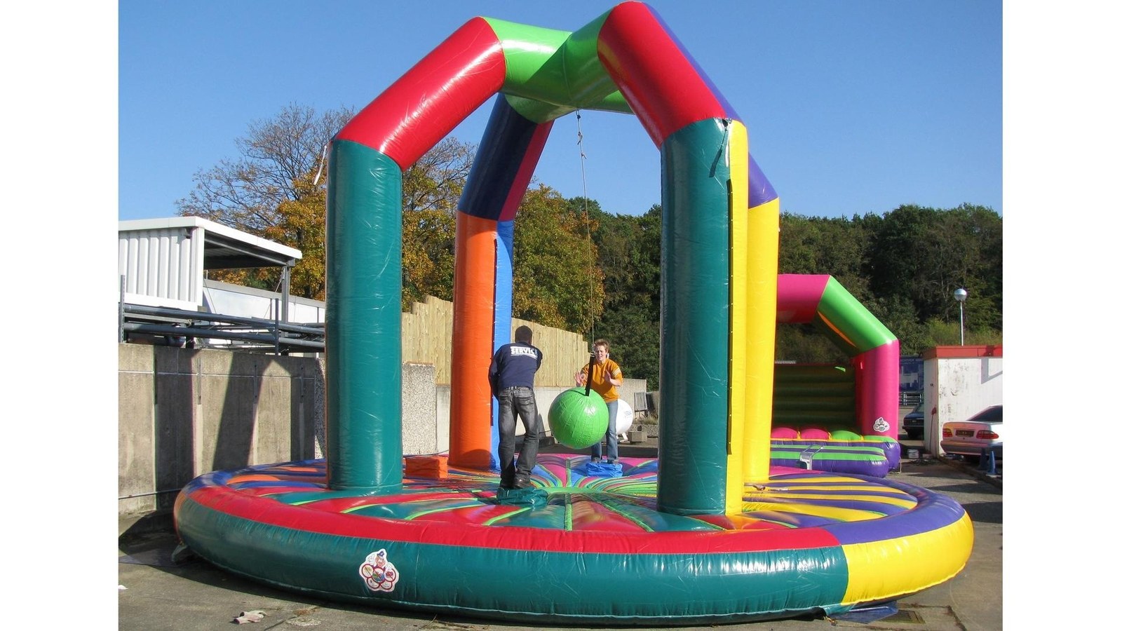 Hüpfburg Schleuderball mieten in Hannover – Kinderspaß fürs Fest