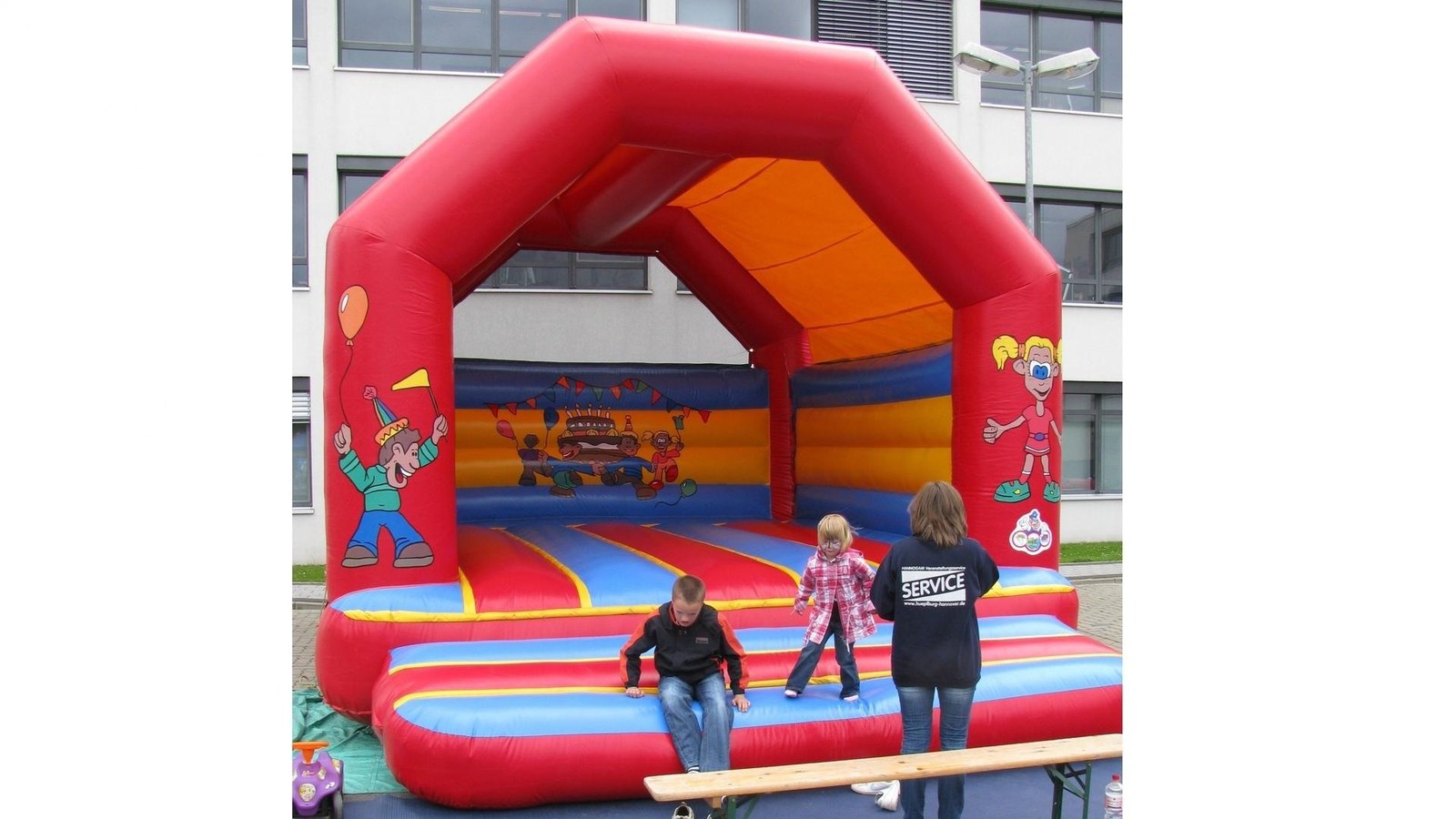 Hüpfburg 5,0 x 6,2 Party mieten in Hannover – Kinderspaß fürs Fest