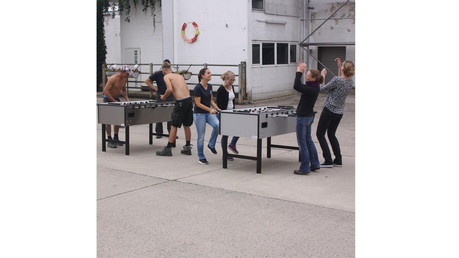 Tischkicker professional (wetterfest) mieten in Hannover – Eventmöbel