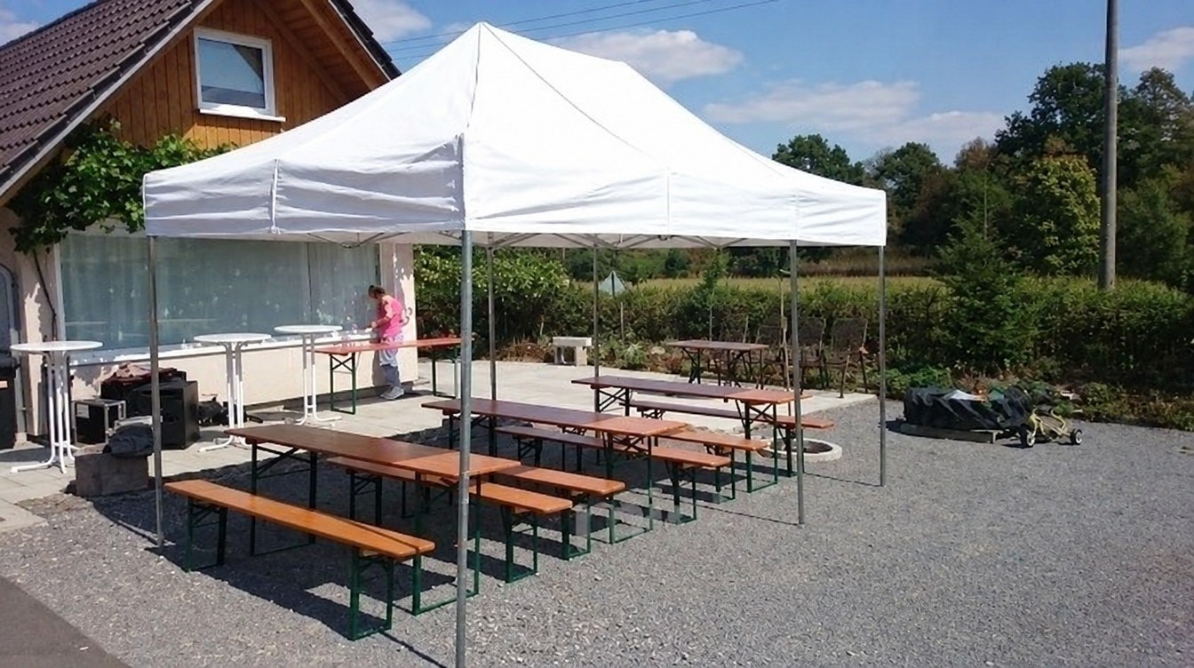 Festzeltgarnitur Biertischgarnitur mieten in Böblingen – Eventmöbel