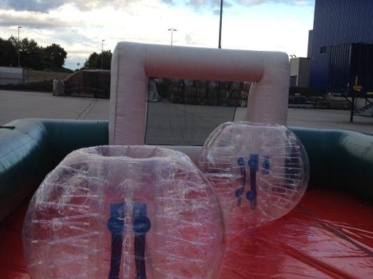 Bubble Soccer incl. Umrandung klein mieten in Böblingen – Eventspiel – 3