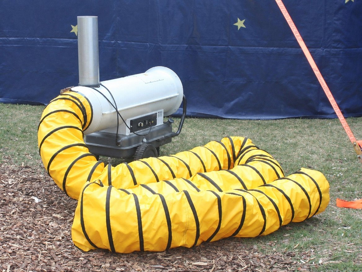 Zeltheizung mit 52 KW mieten in Böblingen – Bau & Garten