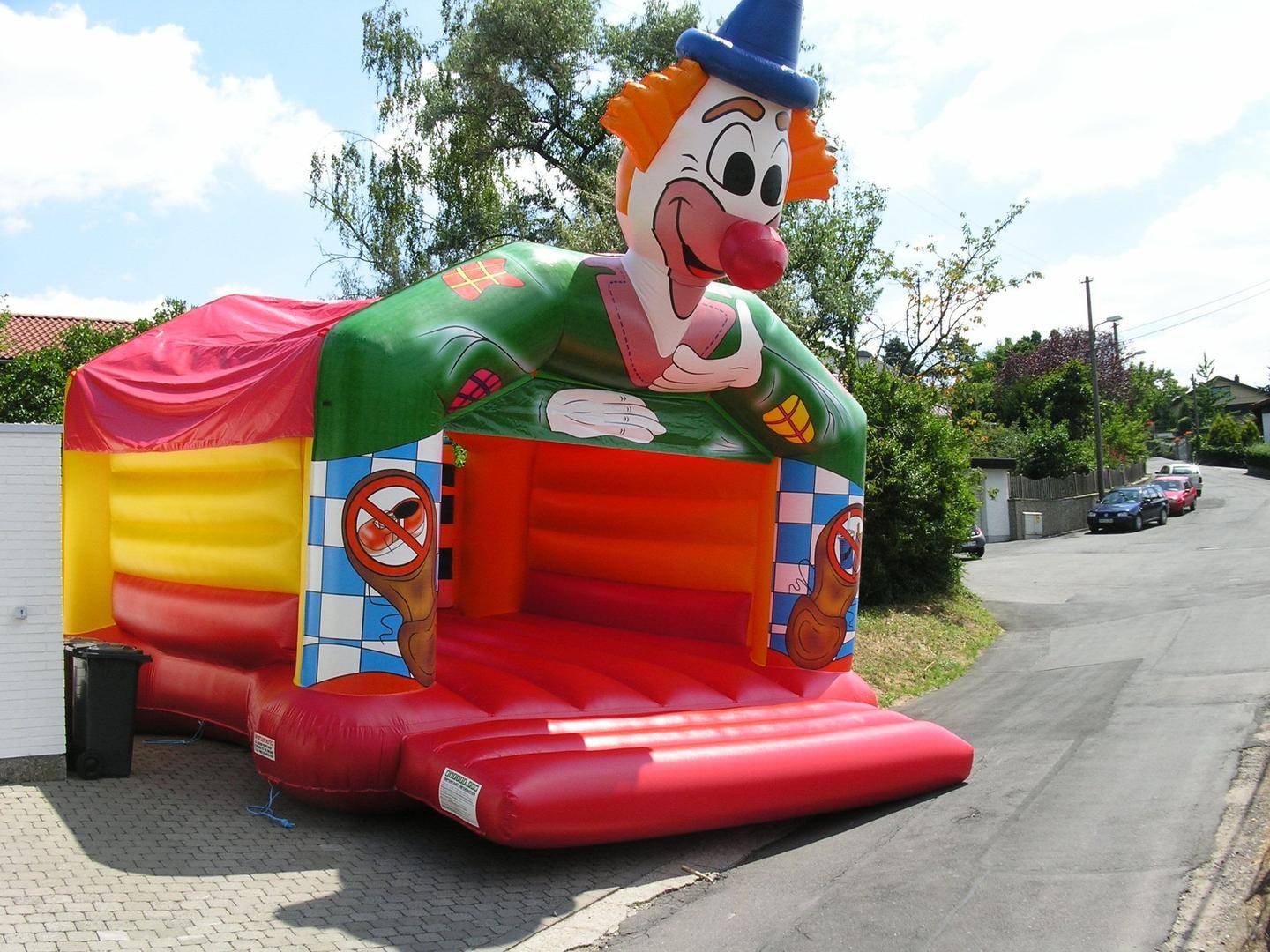 Hüpfburg Clown mieten in Eibelstadt bei unserem Team