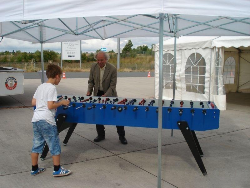 XXL Tischkicker, XXL Tischfußball mieten in Eibelstadt – Eventmöbel