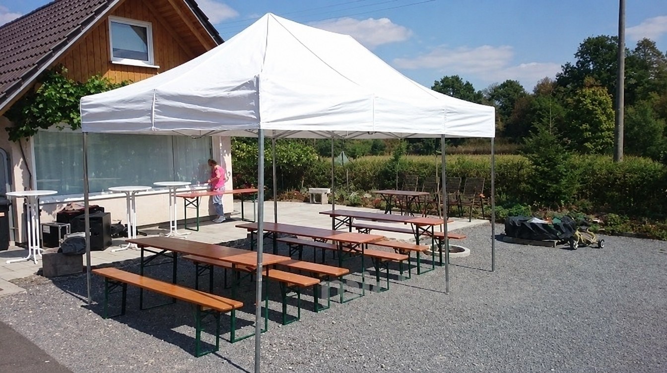 Biertischgarnitur, Festzeltgarnitur mieten in Eibelstadt – Eventmöbel