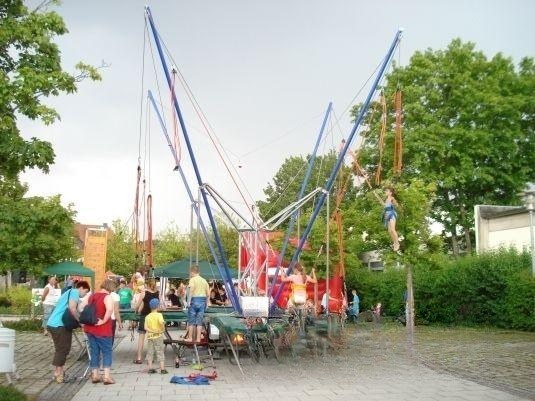 Bungee-Trampolin mieten in Eibelstadt – Kinderspaß fürs Fest – 2