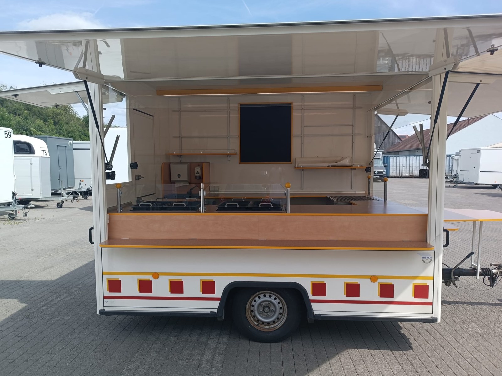 Wagen 56 – Imbisswagen mieten in Arnstein – Mietartikel