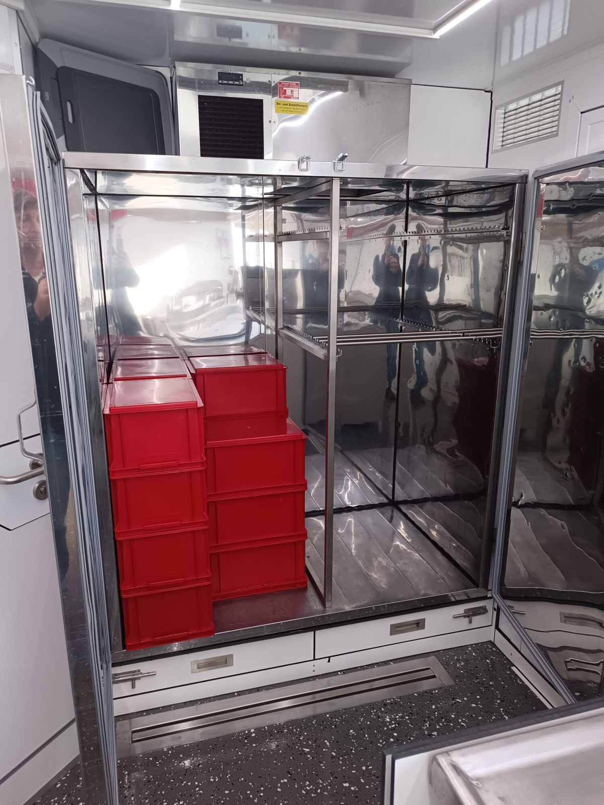 Wagen 62 – mobile Wurstküche mieten in Arnstein – Mietartikel – 3