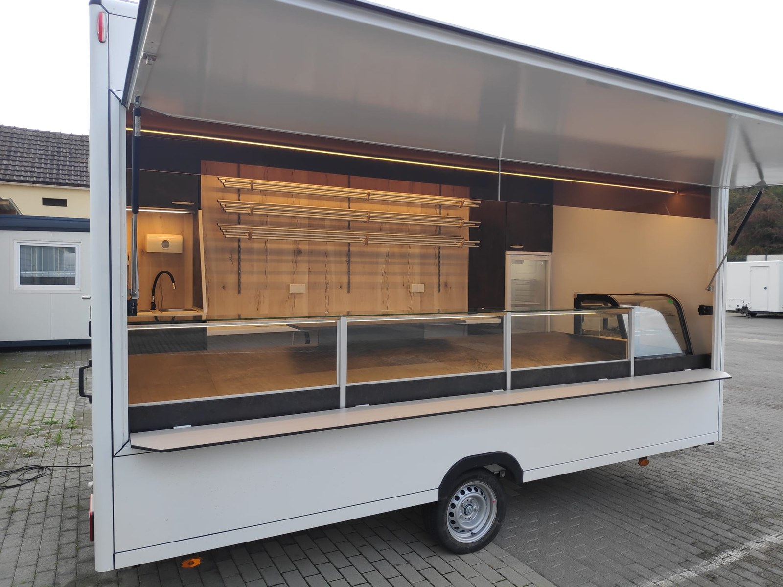 Wagen 14 – Bäckereianhänger mieten in Arnstein – Anhänger