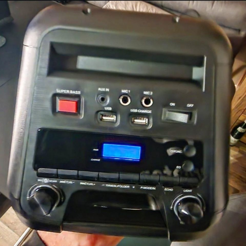 Partybox Akku Bluetooth Soundsystem mieten in Deutsch Evern – 4
