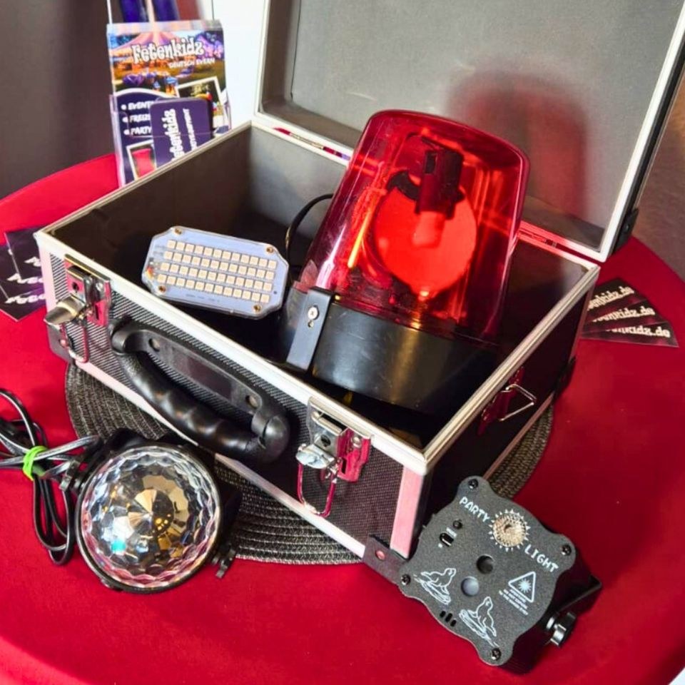 Partypaket Kinderdisco Laser Discokugel Strobo-Blitzer mieten in Deutsch Evern