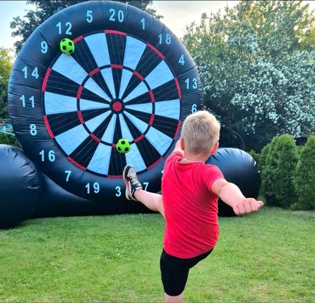Eventmodule Lüneburg Teambuilding mit XXL Fußballdart mieten in Deutsch Evern – für Kinder – 3