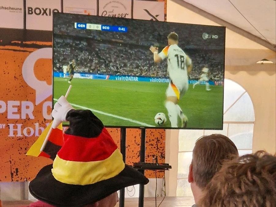 75 Zoll 190cm 4K UHD Smart TV AndroidTV mieten in Deutsch Evern