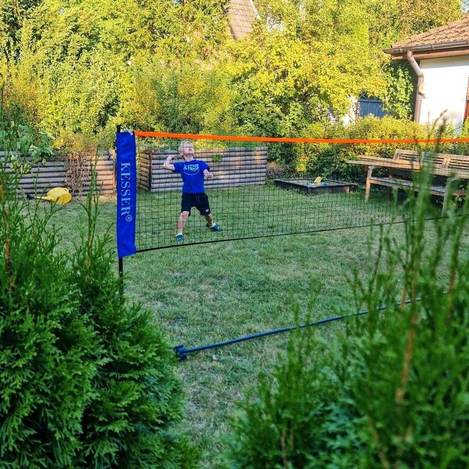 Federballnetz 4m breit Volleyballnetz Kindergeburtstag mieten in Deutsch Evern