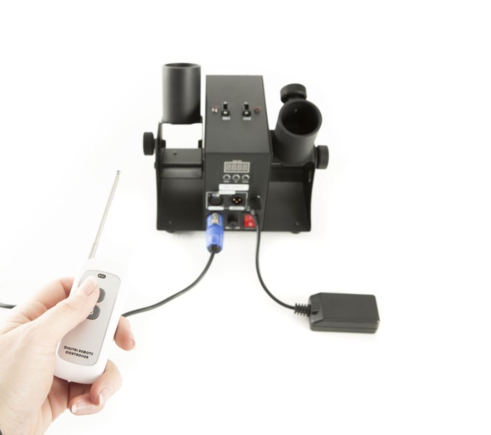 Konfetti-Kanone elektrisch Fernbedienung + DMX mieten in Deutsch Evern – 2
