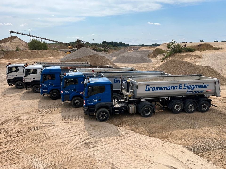 Sattel LKW mieten bei Grossmann & Siegmeier – für Transport & Baustelle