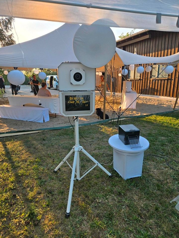Stilvolle Fotobox inkl. 100 Ausdrucke mieten in Dillingen (Donau) – 2