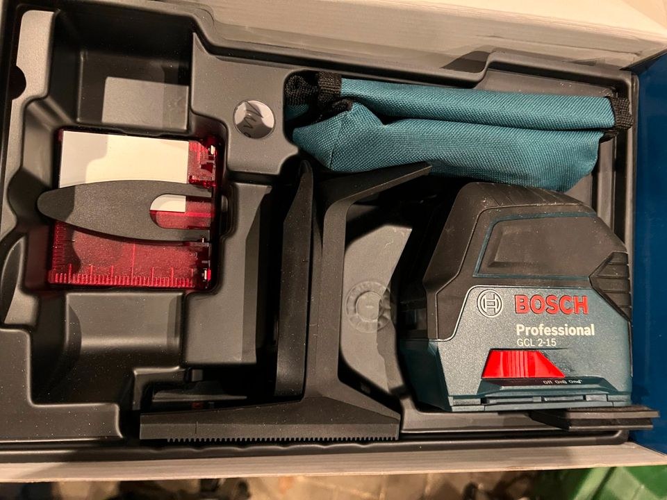 Kreuzlinienlaser mit Stativ mieten in Löningen – für exakte Ergebnisse – 3
