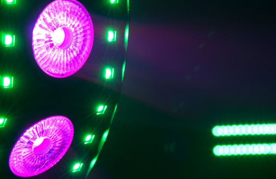 MIETE | LED Lichteffekt | EUROLITE - LED SCY-5 | Hybrid Strahleneffekt – 2