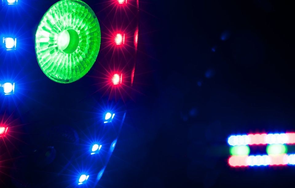 MIETE | LED Lichteffekt | EUROLITE - LED SCY-5 | Hybrid Strahleneffekt – 3