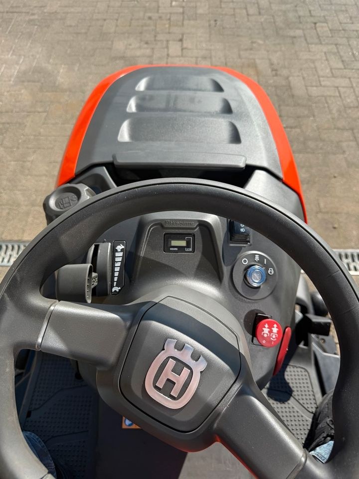 Husqvarna TC 220T Aufsitzmäher mieten bei THIEL Maschinen-Miet-Service – 4