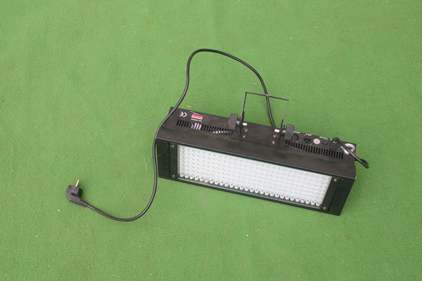 LED Fluter (Scheinwerfer) mieten bei Zepra Event