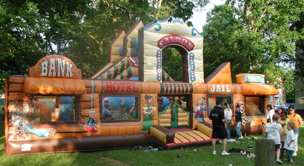Hüpfburg "Western City" mieten bei Zepra Event