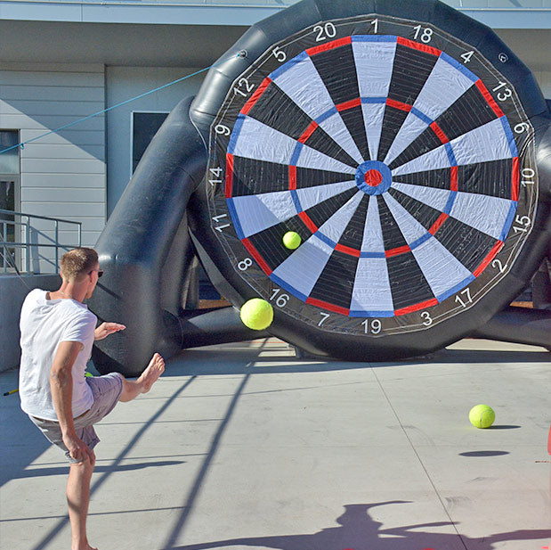 Aufblasbares Fußball-Dart mieten 6m Höhe - XXL Dartscheibe