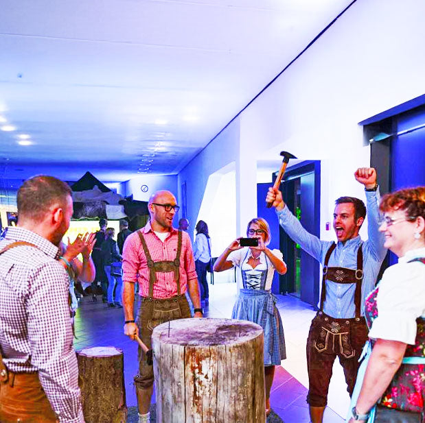 Baumstamm nageln mieten