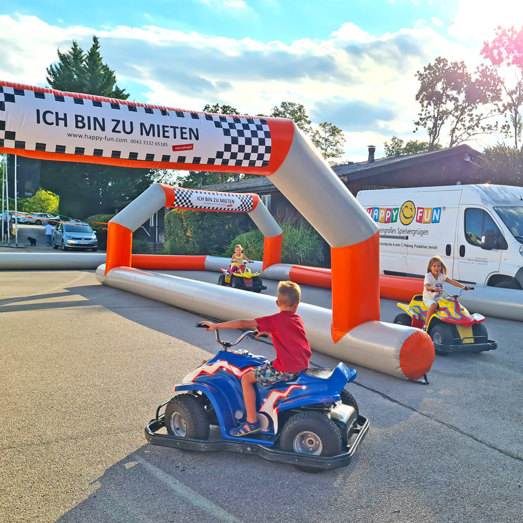4 Quads mit Barriere mieten - Fahrspaß und Action für Ihr Event