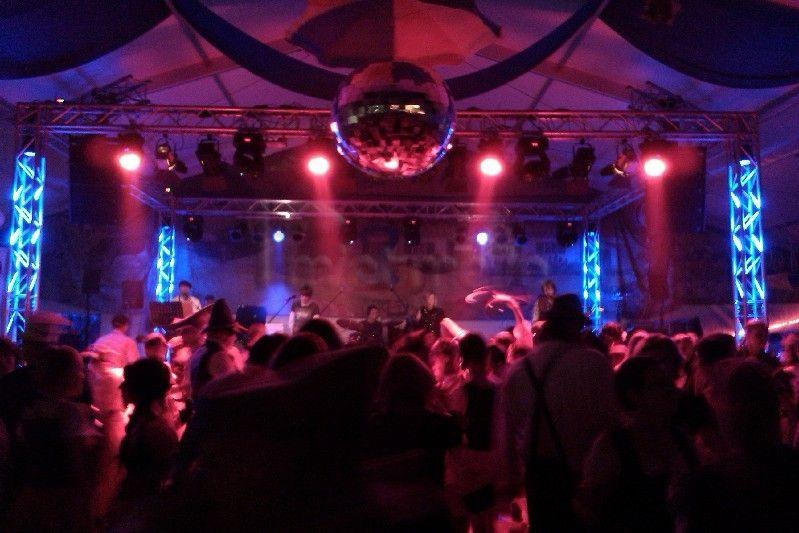 kompl. Licht, Ton und Bühnentechnik für Festzelte/Open Air mieten in B