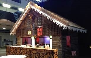 Almhütte mieten – begehbare rustikale Hütte als Buffetstand & Ausschank – 2